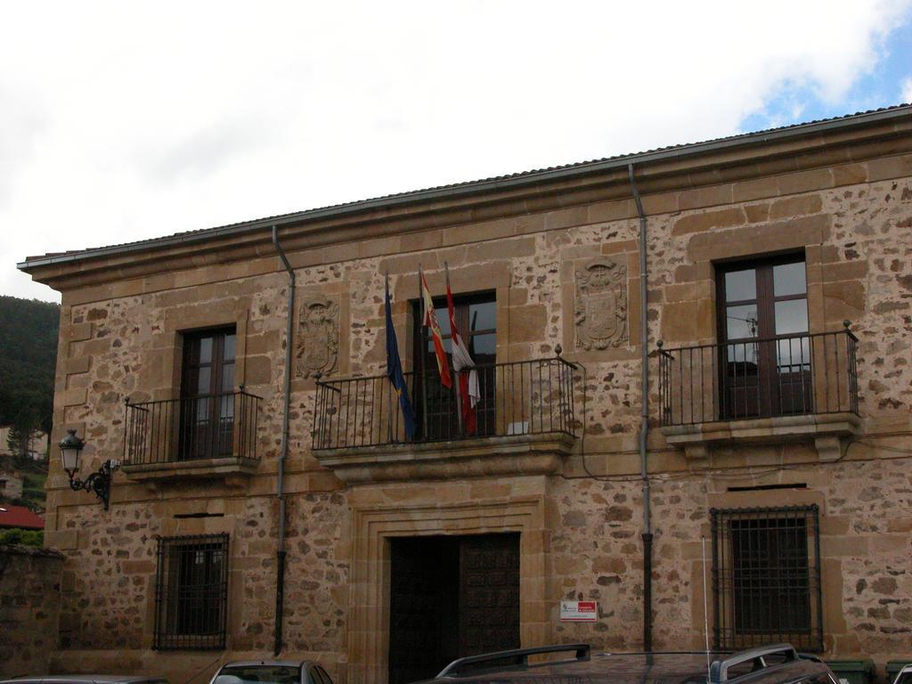 Hostal Visontium Vinuesa Exterior foto